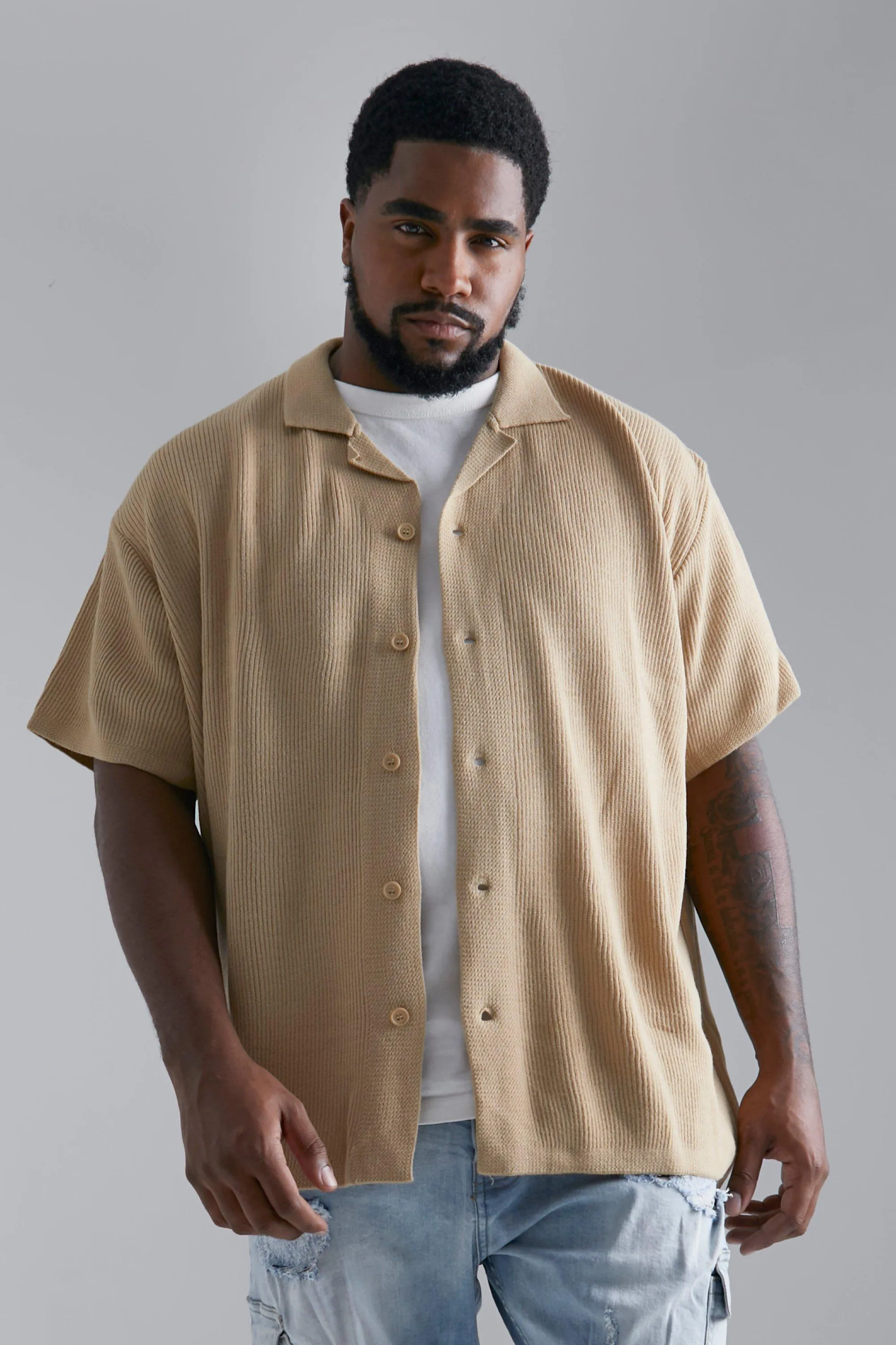 Plus Short Sleeve Knitted Ribbed Revere Shirt