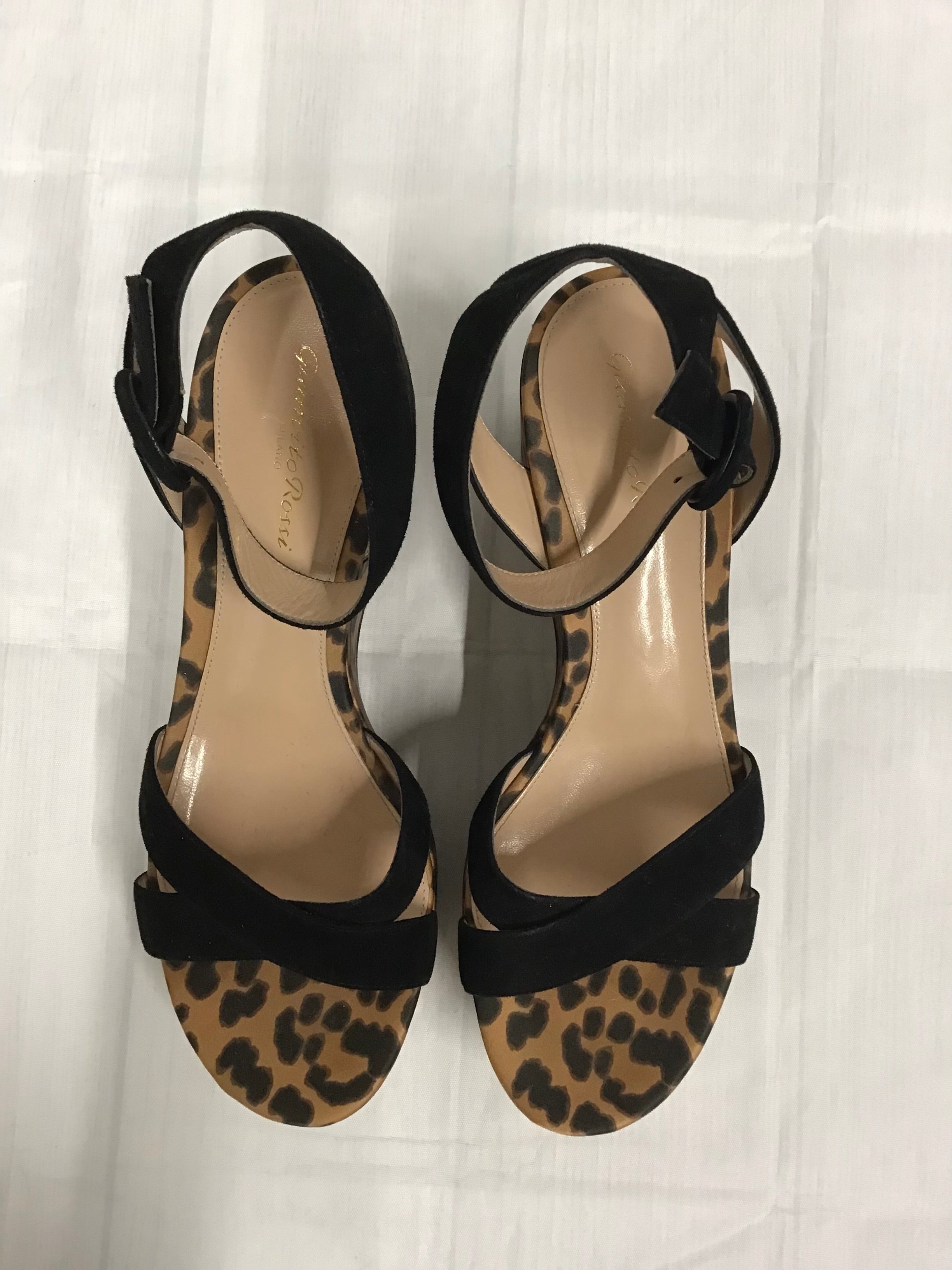 Shoes Designer By  gianvito rossi Size: 9.5